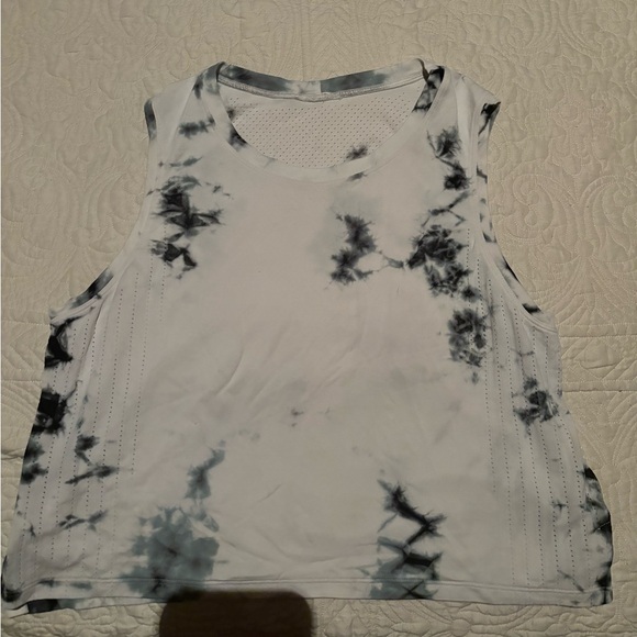 Lululemon Crop - Picture 1 of 1